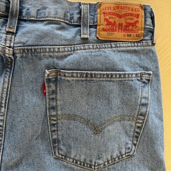 Levi's 550 Mens Jeans Size 38x32 Relaxed Blue Jeans Workwear - Picture 13 of 14